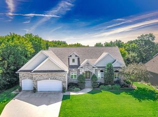 6448 Granite Dr NW, Rochester, MN 55901