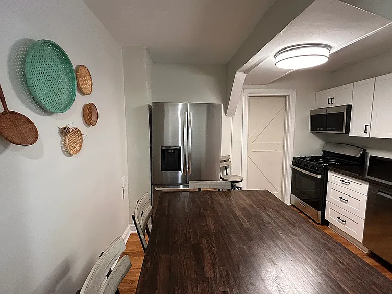 64 South St — Photo 12