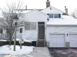 71 Smithfield Ct, Basking Ridge, NJ 07920