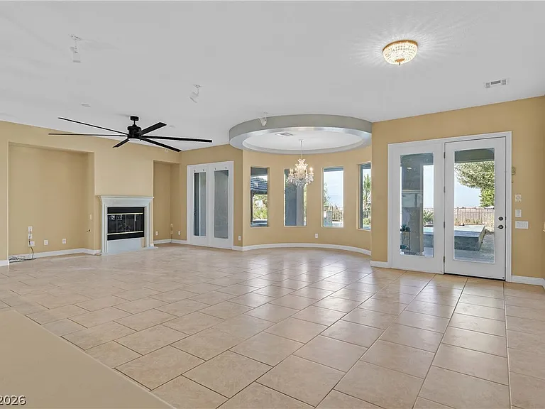 2184 Pont National Dr — Photo 8