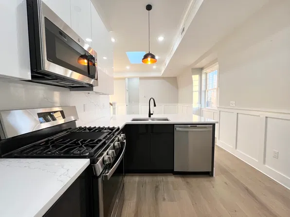 (undisclosed Address), Somerville, MA 02145