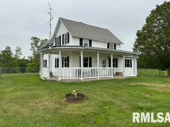1696 E County Rd, Dallas City, IL 62330