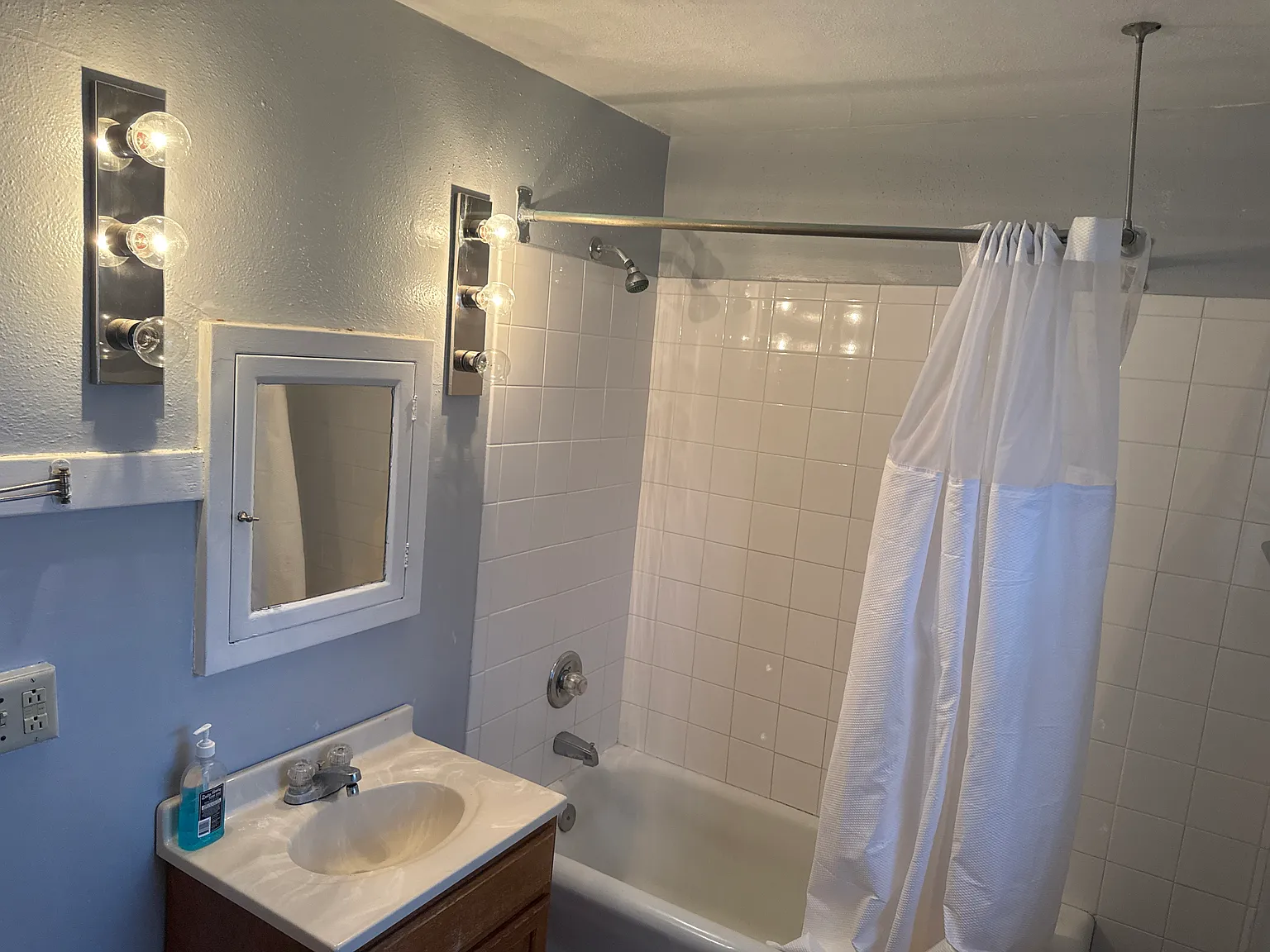 1 bed, $800 — Photo 2