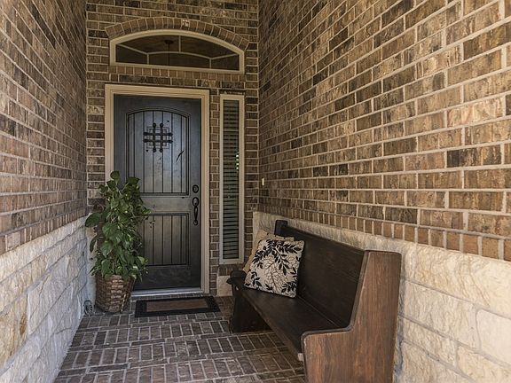 2nd image of 2738 Terranova Ln