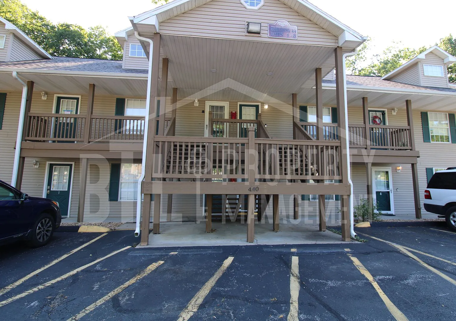 440 Fall Creek Dr — Photo 1