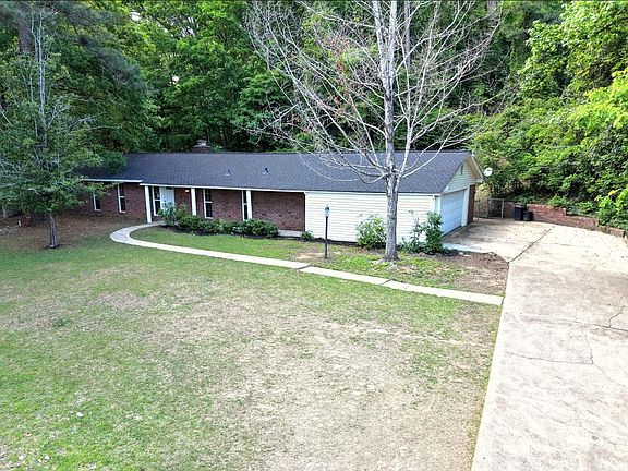 2nd image of 111 Newbell Rd