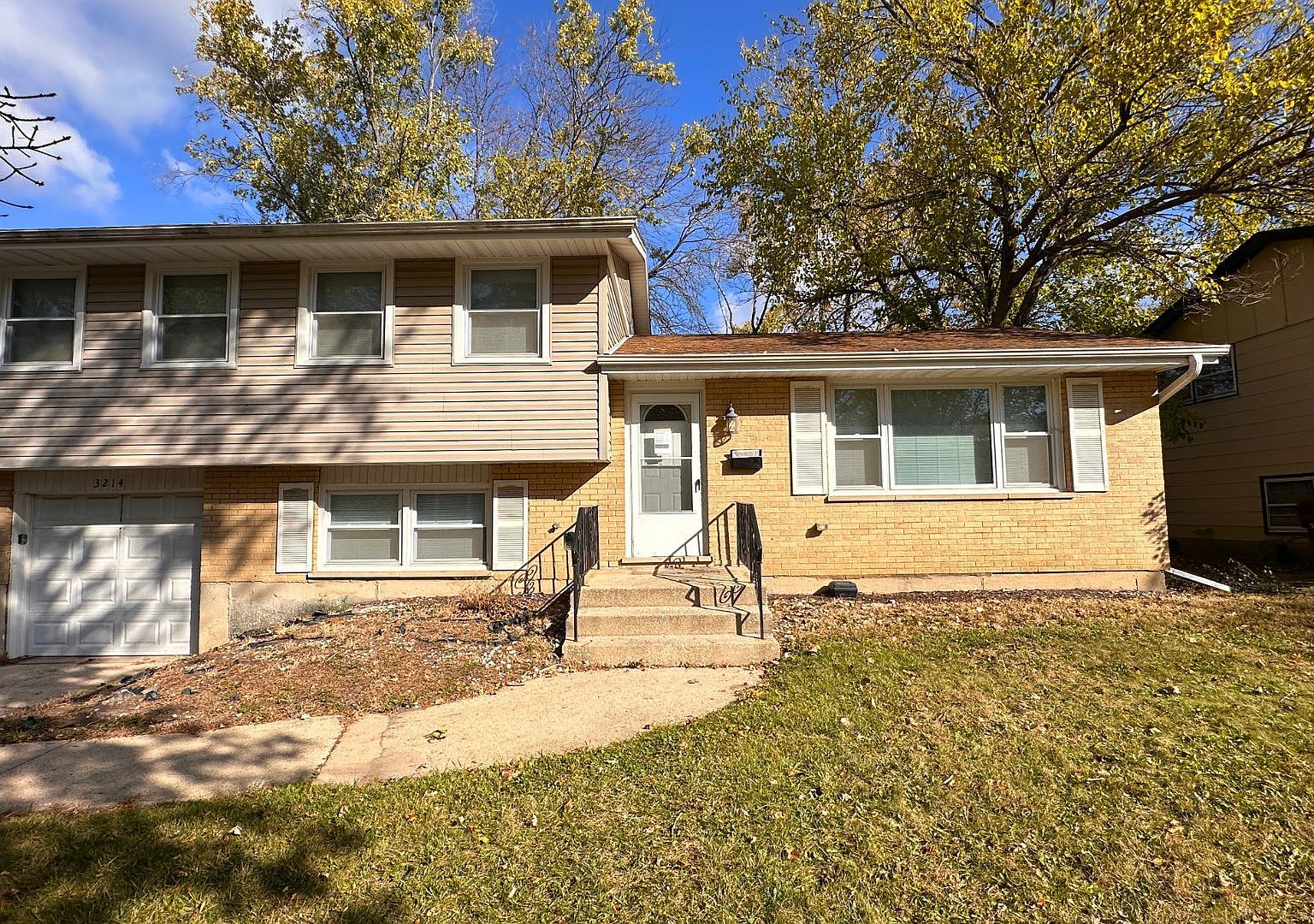3214 Birchwood Dr, Hazel Crest, IL 60429 | Zillow