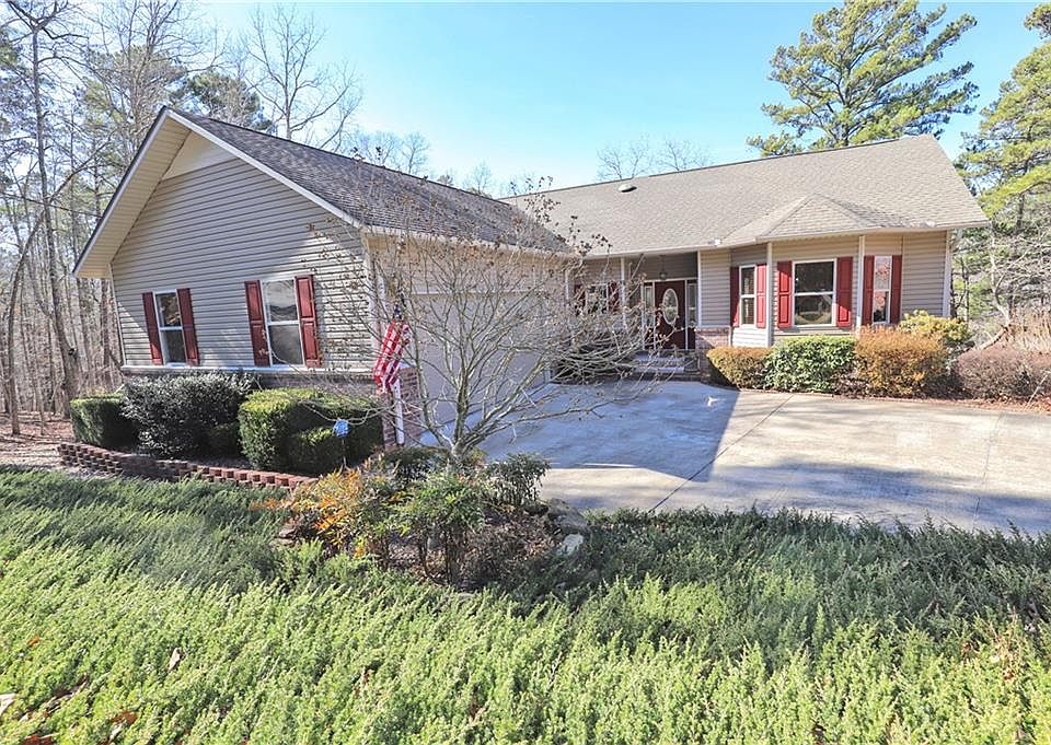 1st image of 60 Tewkesbury Circle Dr