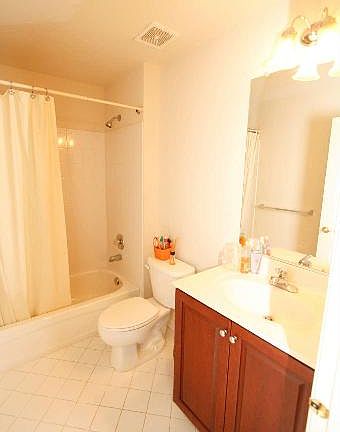 4th image of 5707 Janneys Mill Cir