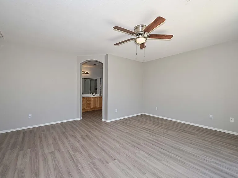 223 S 119th Dr — Photo 37