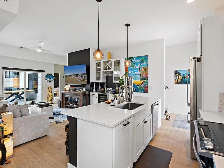 4800 Vinson Dr #A — Photo 14