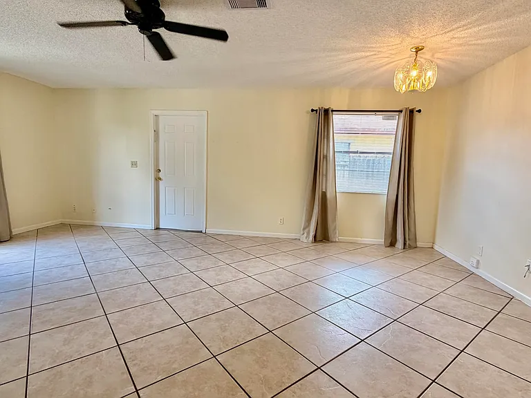 9121 E Highland Pines Dr — Photo 12