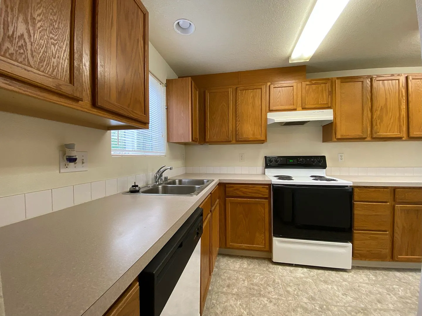 129 Villa Rd — Photo 3