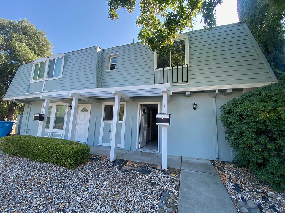 1st image of 500 Grandview Dr #1
