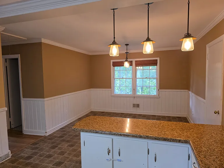 103 Pemberton Dr — Photo 4