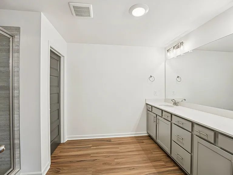 Quinn Residences at Dorchester Place — Photo 54