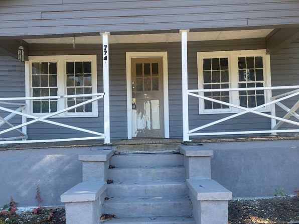 724 12th Ct