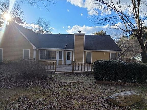2nd image of 2272 Condor Dr