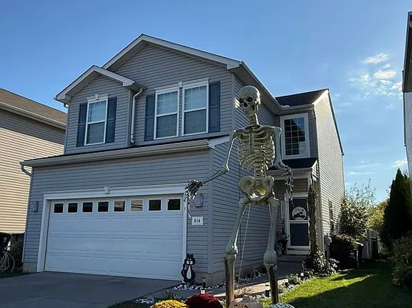 814 Bearing Ct, Amherst, OH 44001