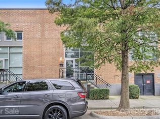921 W Hill St, Charlotte, NC 28208