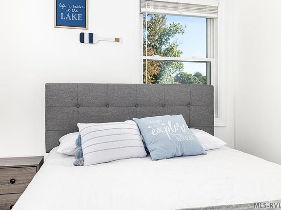 30th image of this home