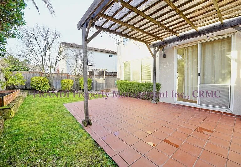 14 Pizarro Ave — Photo 24