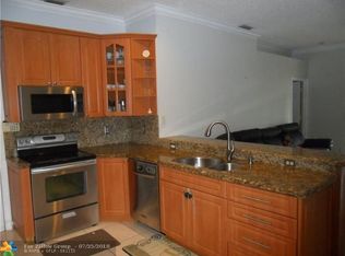 6150 Harbour Greens Dr, Lake Worth, FL 33467