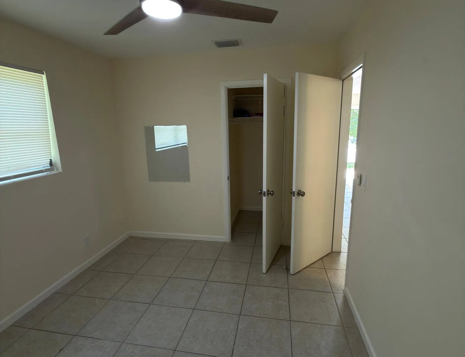 307 Northlake Dr — Photo 2