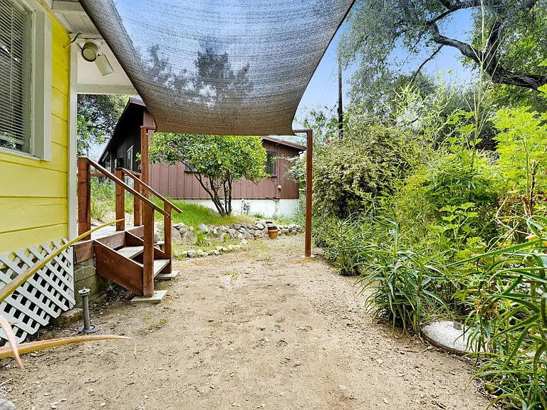 586 Los Rocas Dr — Photo 21