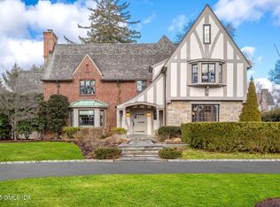 3 Vista Ave, Old Greenwich, CT 06870