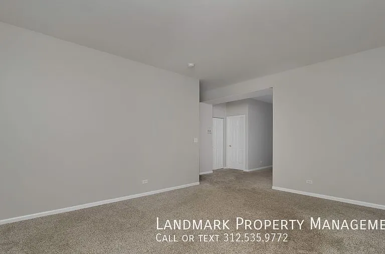 110 Enclave Cir #D — Photo 16