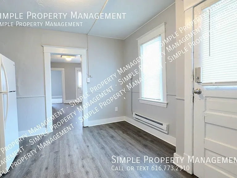 920 4th St NW #2 — Photo 13