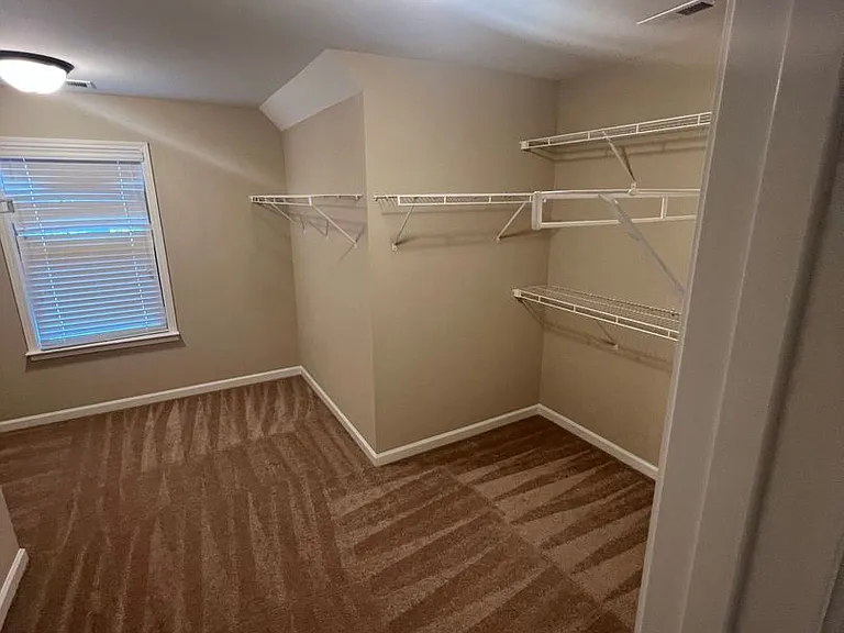 524 Tyne Dr — Photo 18