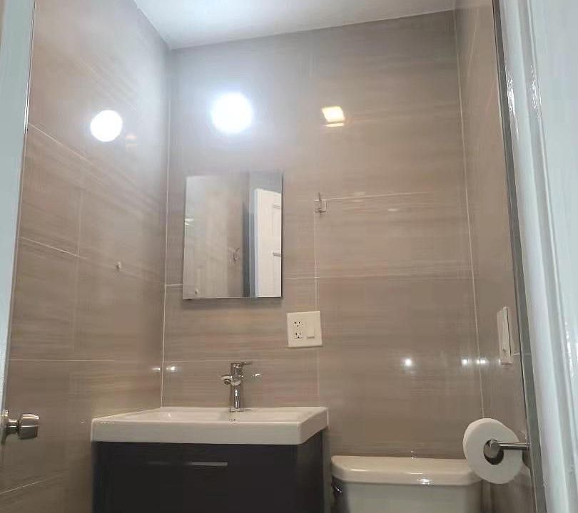 1st image of 8628 25th Ave Floor 1