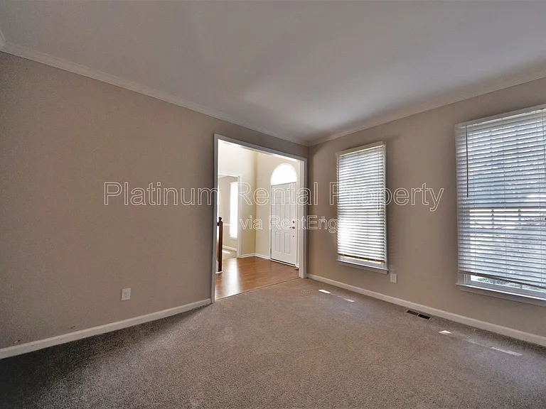 7115 Red Fox Ln — Photo 8
