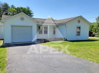 5601 Lon Roberts Dr, Knoxville, TN 37918