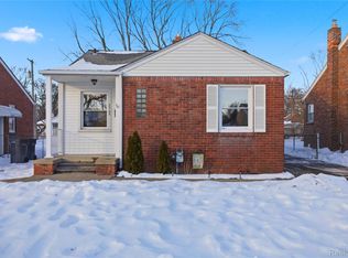 24100 Ross St, Dearborn, MI 48124