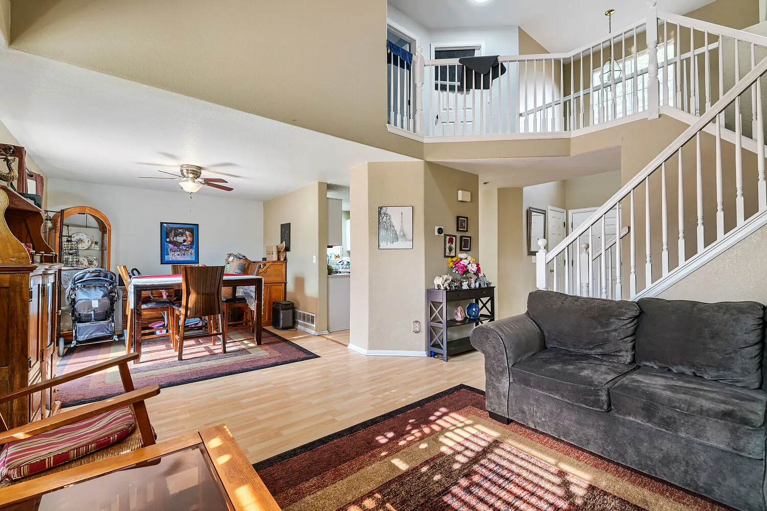 4 bed, 2585 sqft, $2,850 — Photo 2