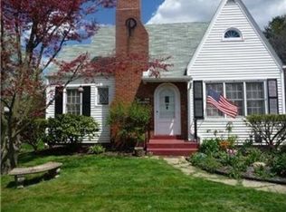 1108 Bon Air Dr, Sharon, PA