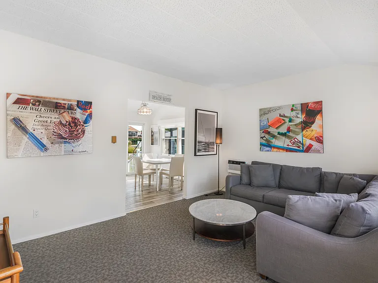 19 Deforest Rd — Photo 10
