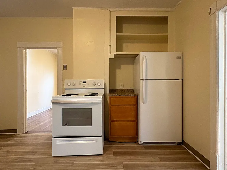 38 Walnut St #3 — Photo 11