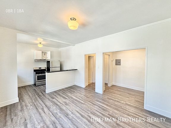 3rd image of 859 S New Hampshire Ave APT 108