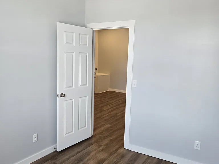 226 Main St — Photo 5