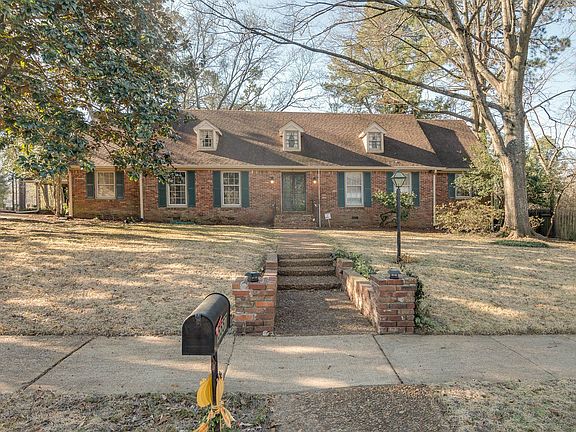 2nd image of 5557 Sycamore Grove Ln