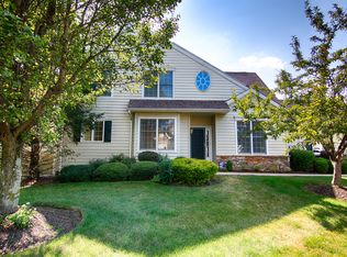 2 Hancock Ct, Basking Ridge, NJ 07920