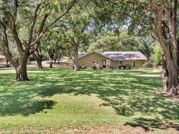 2711 N Odell Ct, Grapevine, TX 76051