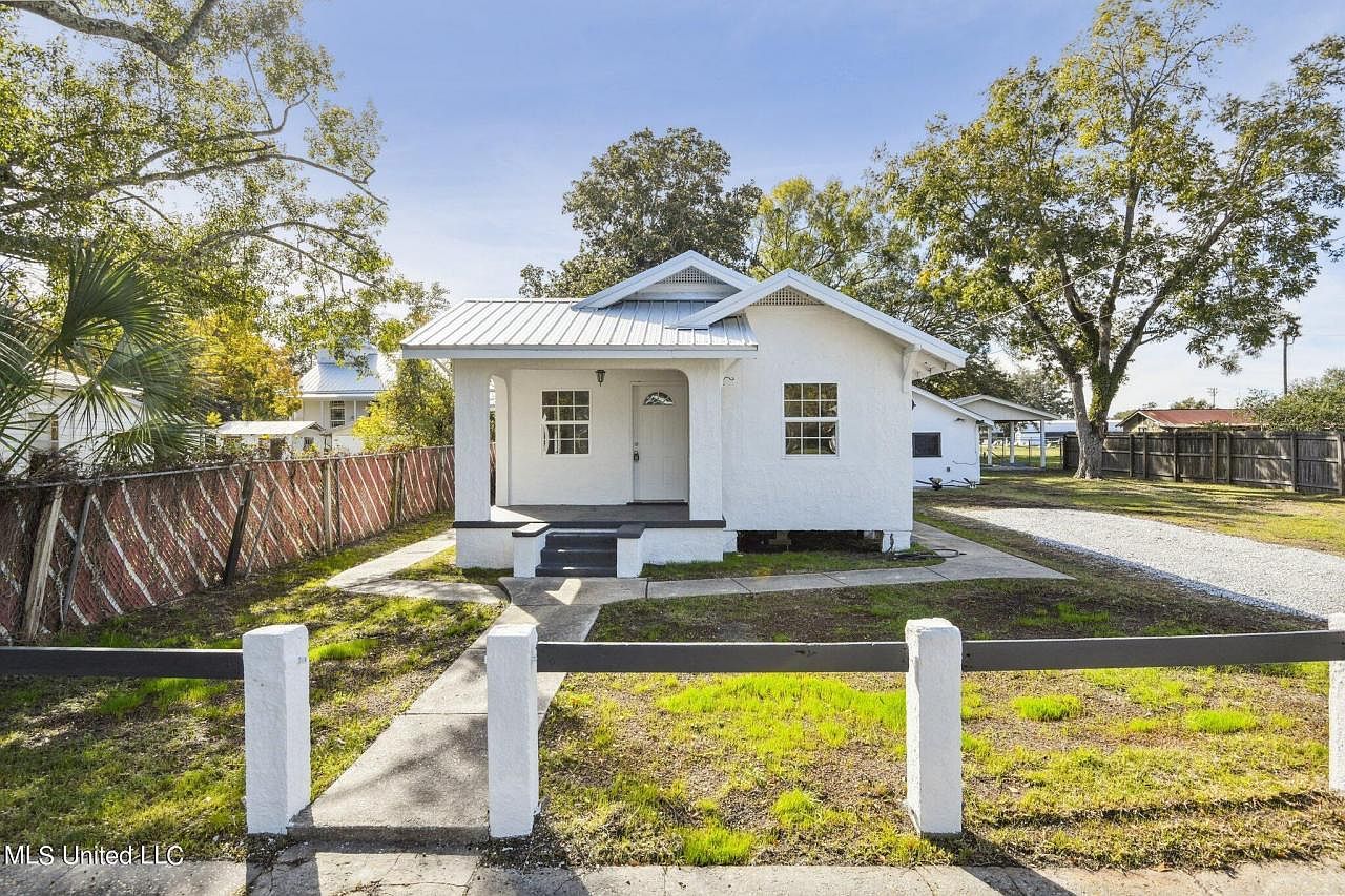 406 Easterbrook St, Bay Saint Louis, MS 39520 Zillow