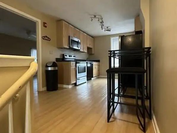 202 N Townsend St #B