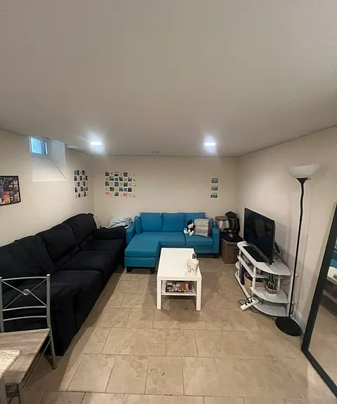 3323 Powelton Ave #1R — Photo 2