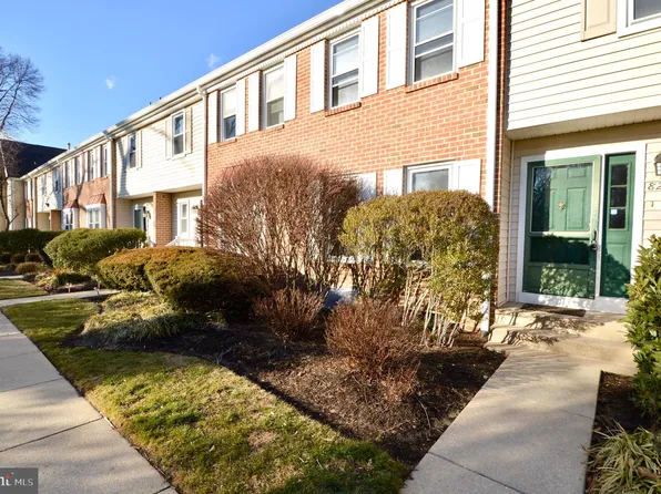 825 Society Hl, Cherry Hill, NJ 08003